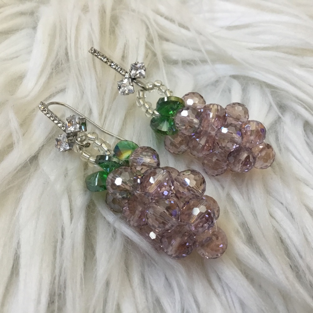Glass Grape Cluster Faceted Green & Pink Crystal Accents Earrings - Picture 2 of 4